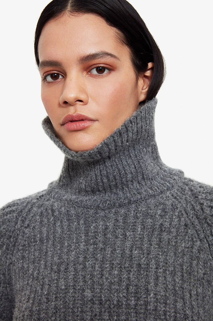 Anine Bing - Ainsley Sweater in Grey Clothing - Sweaters
