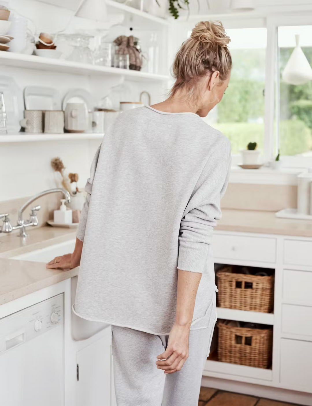 Frank & Eileen - Anna Long Sleeve Capelet in Gray Melange