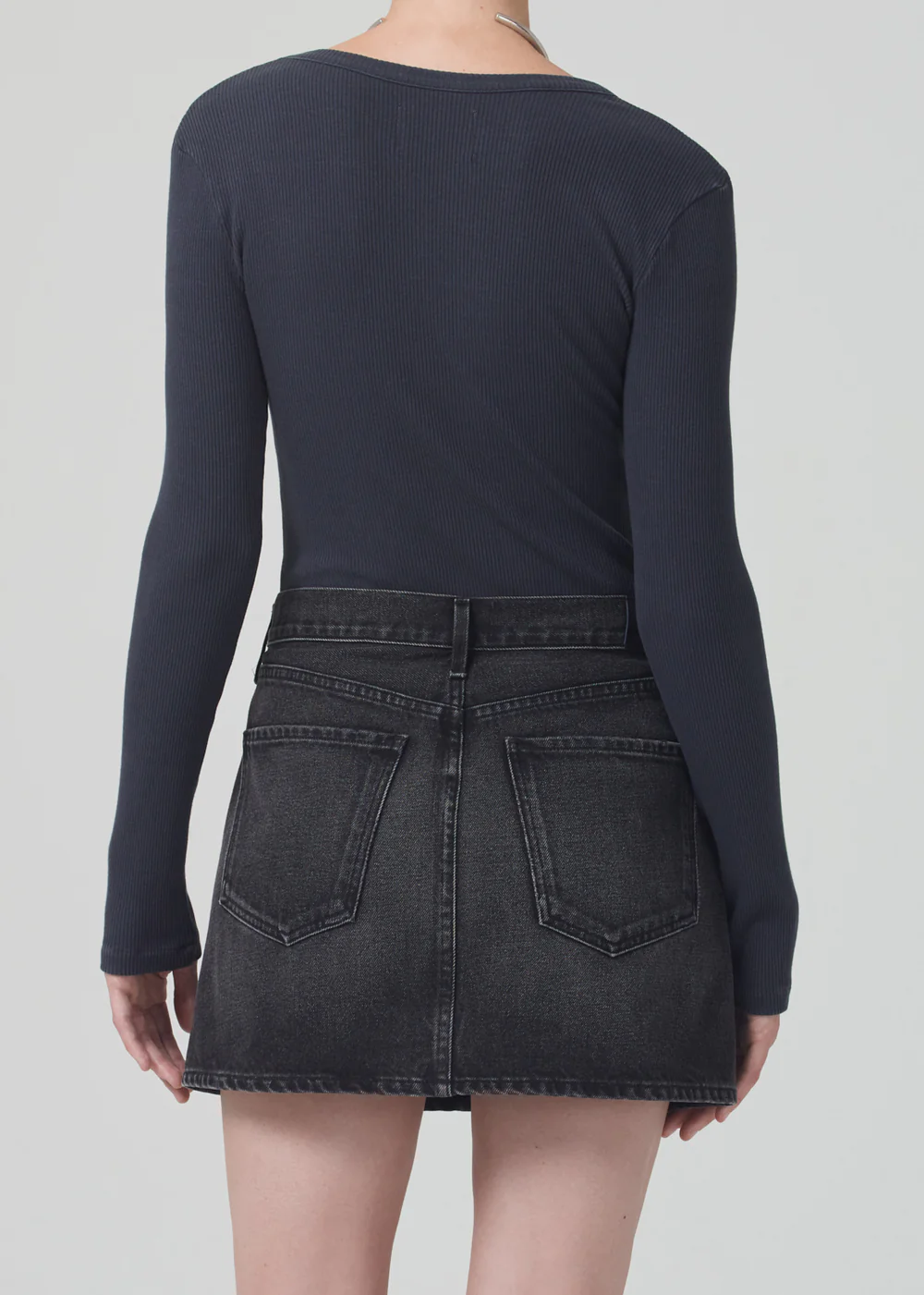 Citizens of Humanity - Anouk Long Sleeve V-Neck in Charcoal