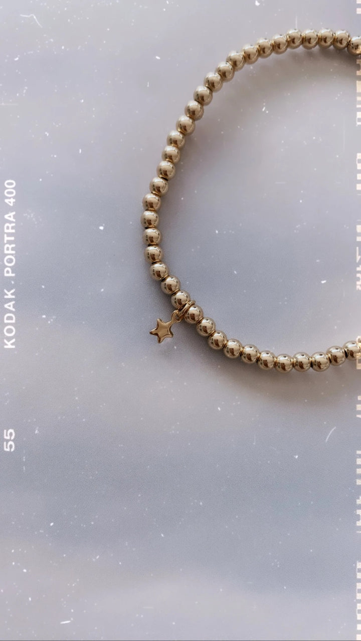 Alexa Leigh - Baby Star Bracelet in Yellow Gold
