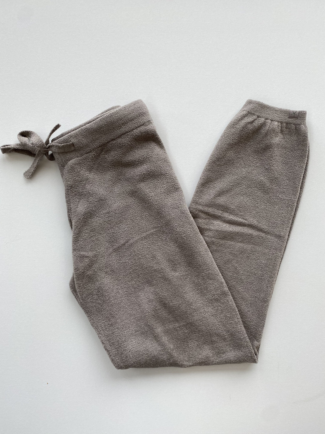 Barefoot Dreams - Women's Brushed Jersey Jogger in Beach Rock Pants