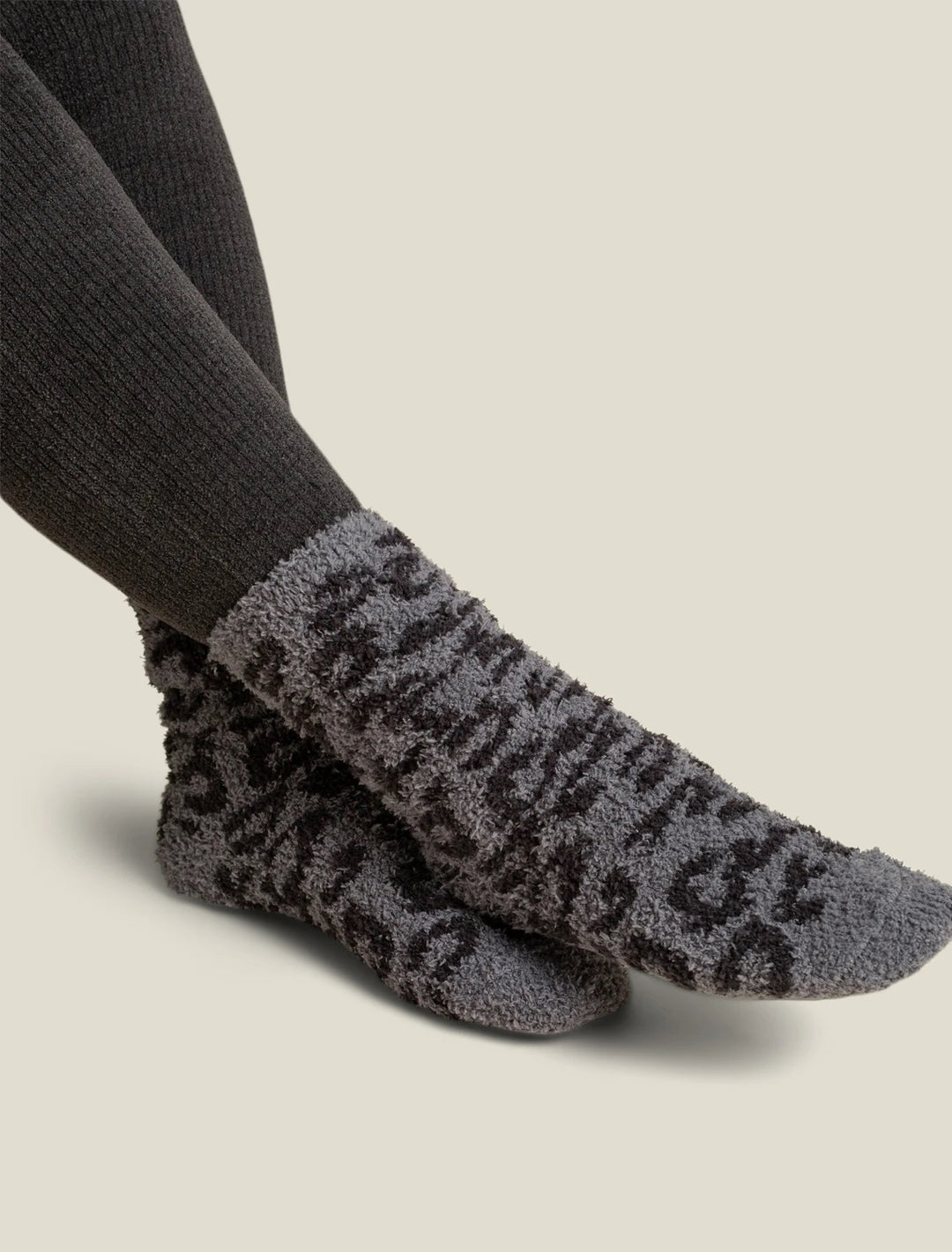 Barefoot Dreams - CozyChic Women's BITW Socks in Graphite Carbon