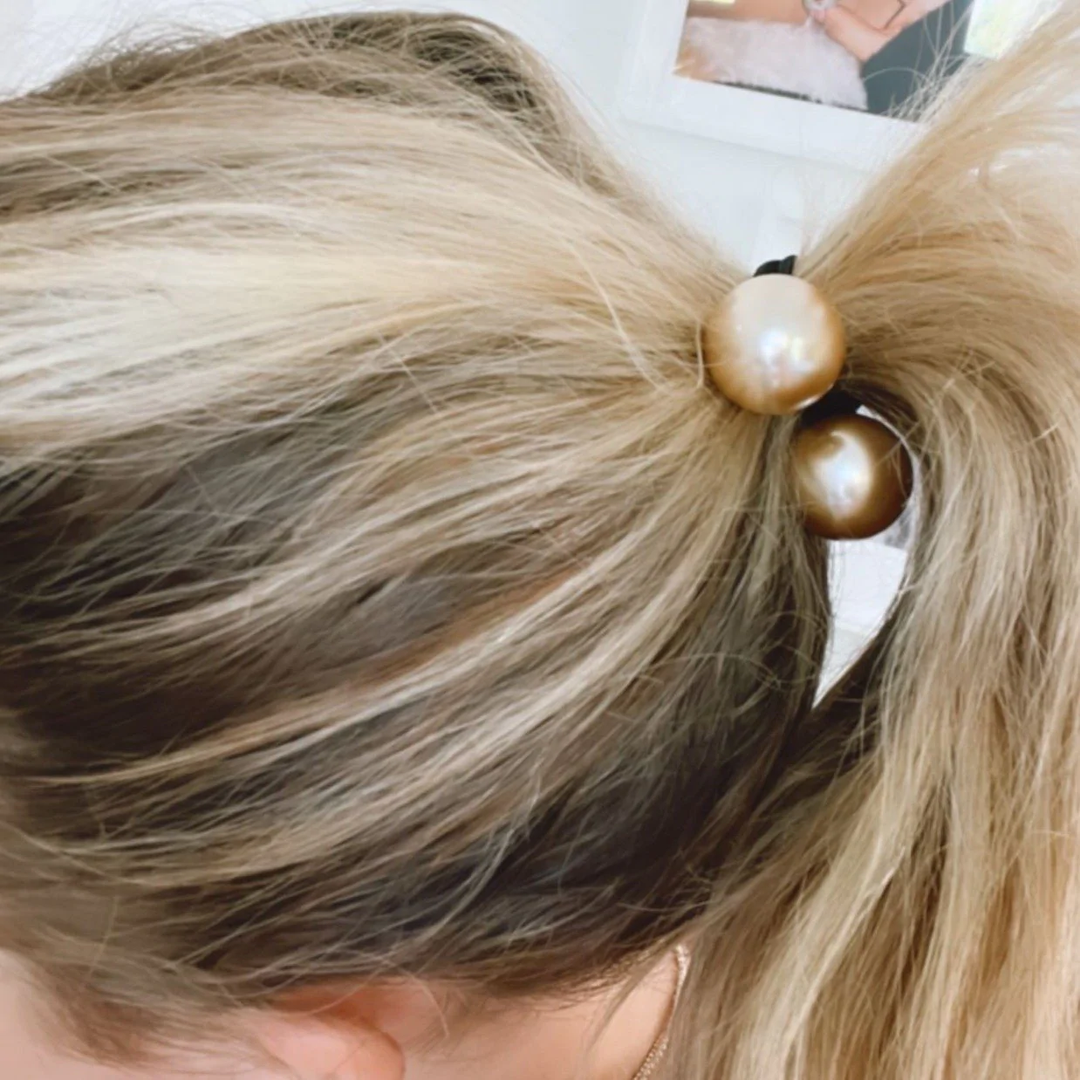 Alexa Leigh - Bobble Balls in Black