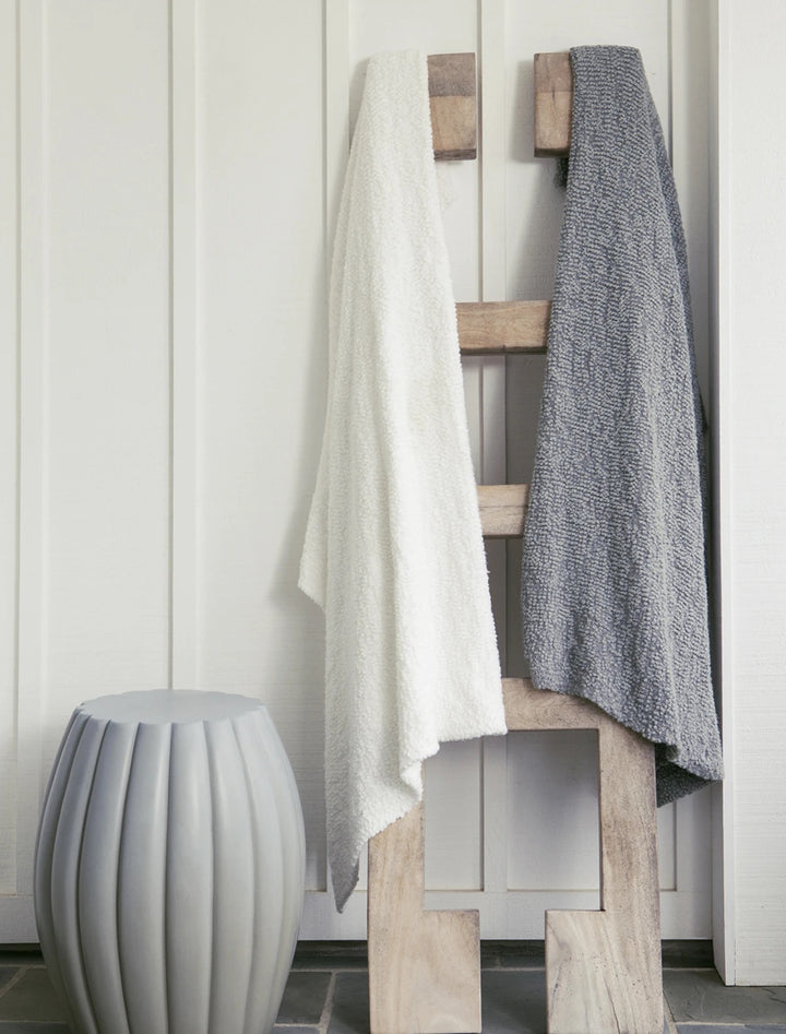 Barefoot Dreams - Boucle Throw in Winter White