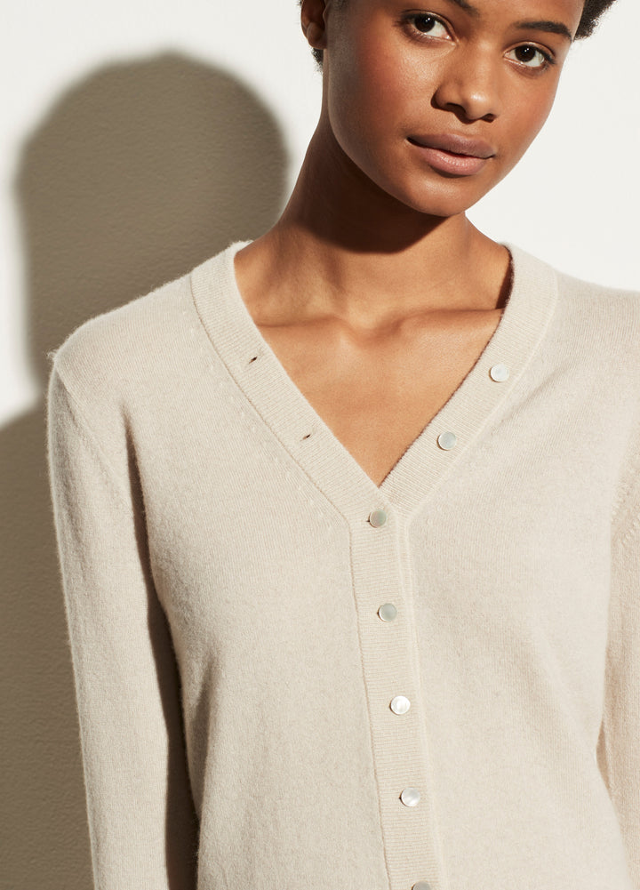 Vince - Buttoned Cardigan in Light Shell