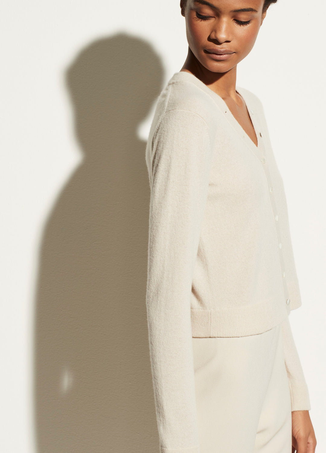 Vince - Buttoned Cardigan in Light Shell