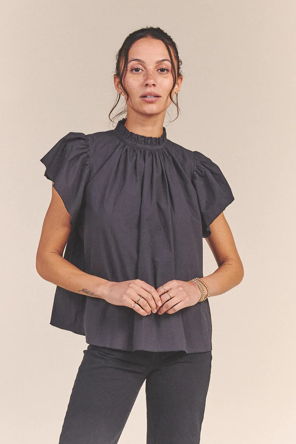 Trovata - Carla Highneck Shirt in Black