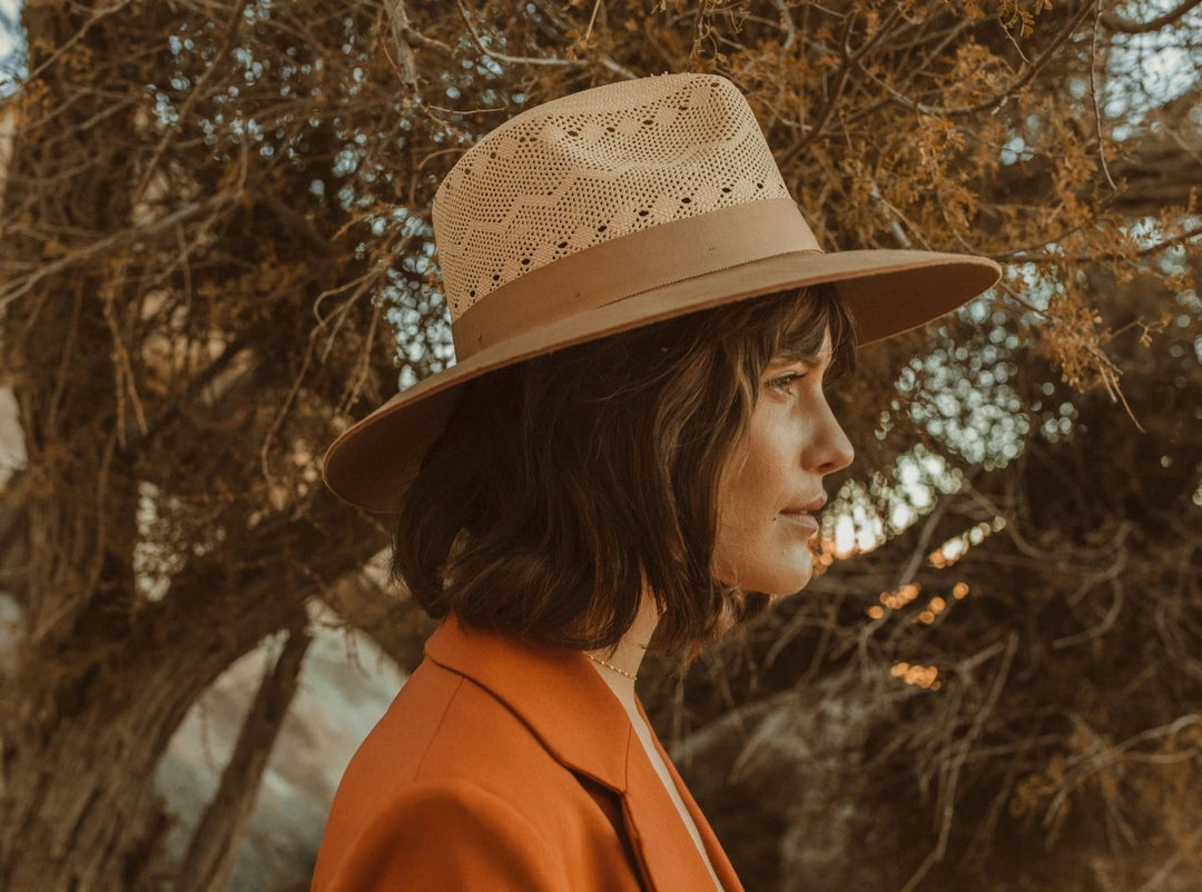 Freya - Cedar Hat in Natural Straw/Rust Wool