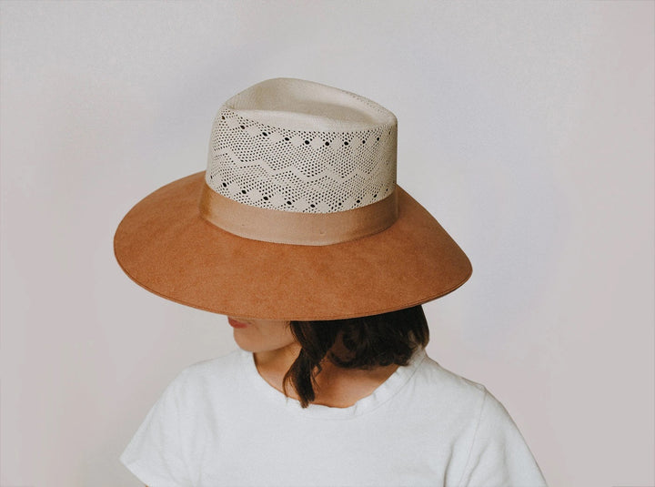 Freya - Cedar Hat in Natural Straw/Rust Wool