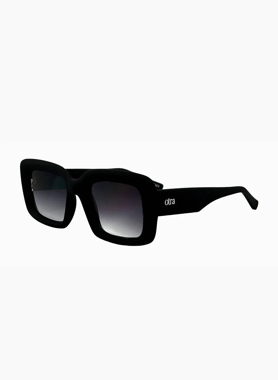 Otra Eyewear - Chelsea in Black Smoke Fade