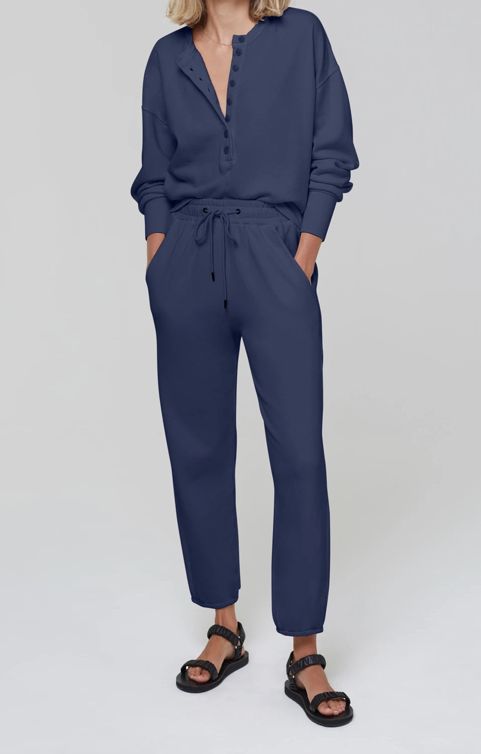 Citizens of Humanity - Laila Fleece Pant in Navy Pants