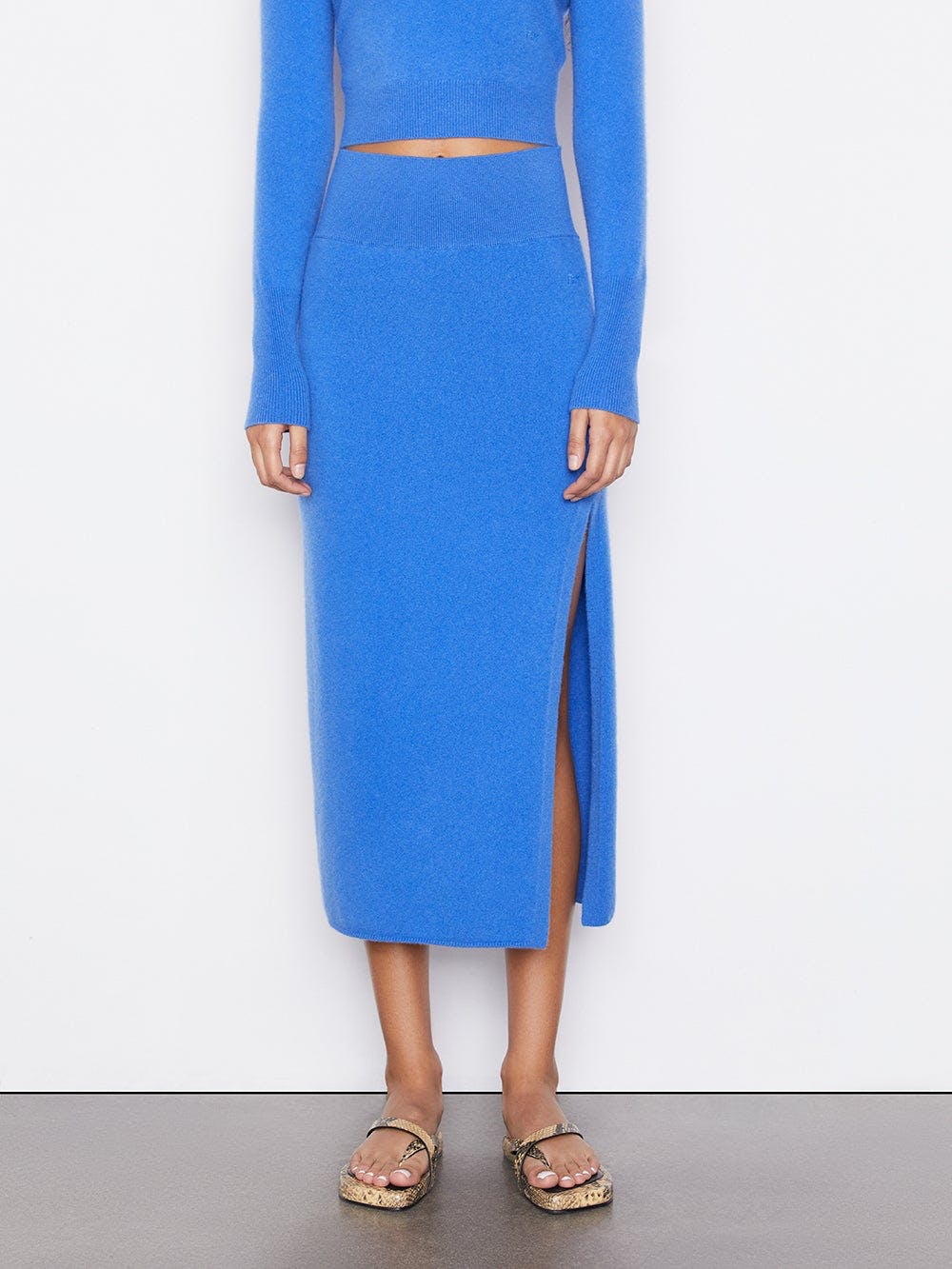Frame - Compact Pencil Skirt in Jet Stream