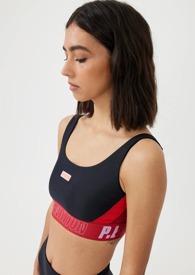 P.E NATION - Courtside Sports Bra in Black