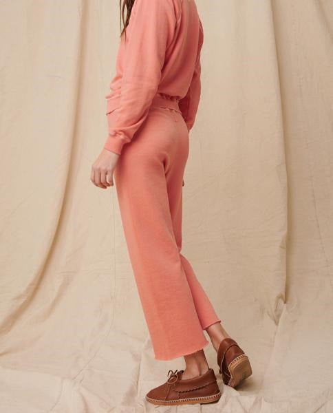 The Great - The Wide Leg Cropped Sweatpant in Orange Cream