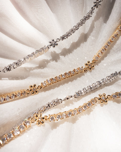 LUV AJ - Daisy Ballier Chain Necklace in Gold