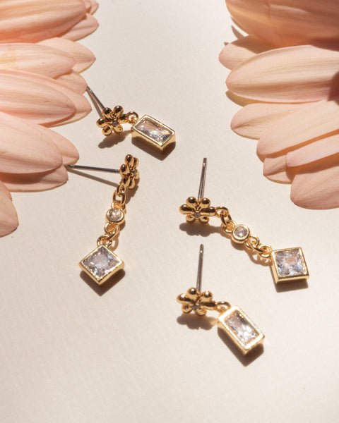 LUV AJ - Daisy Chain Studs Set in Gold