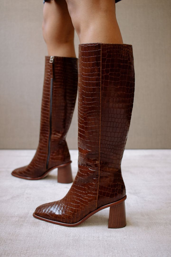 Alohas - East Croco in Brown
