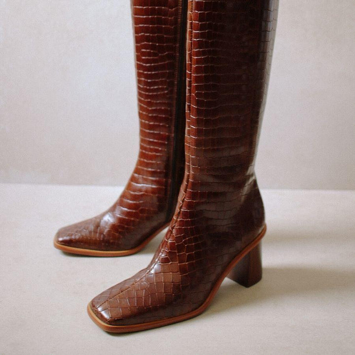 Alohas - East Croco in Brown