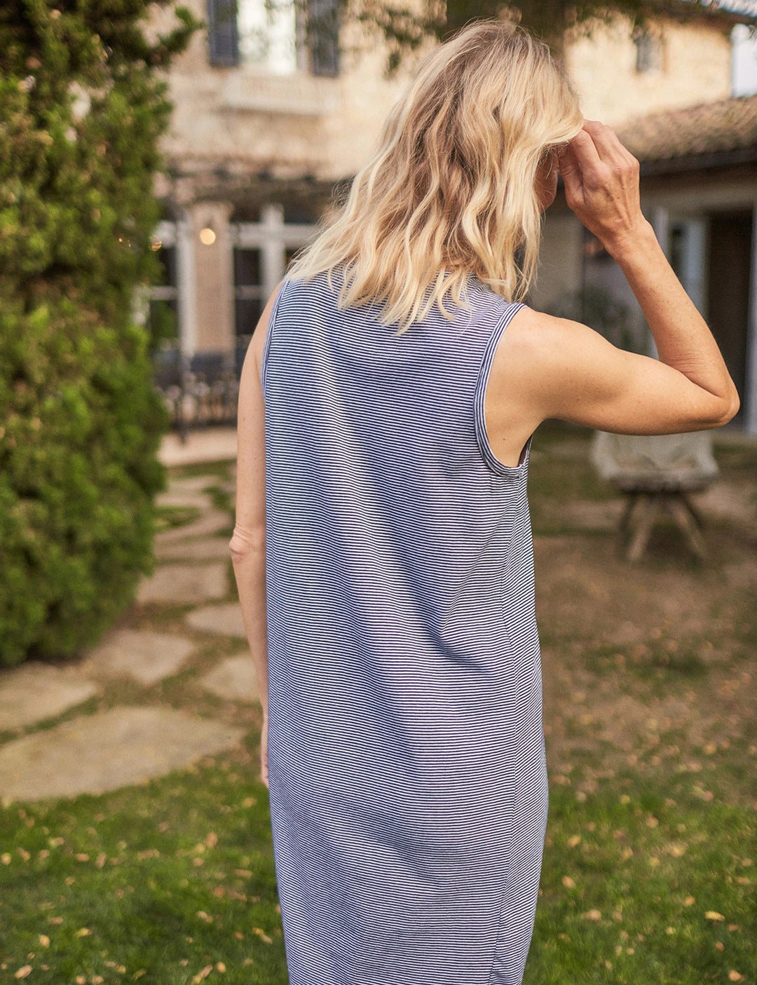 Frank & Eileen - Relaxed Asymmetric Tank Dress in Navy w/ Fine White S   Blond Genius