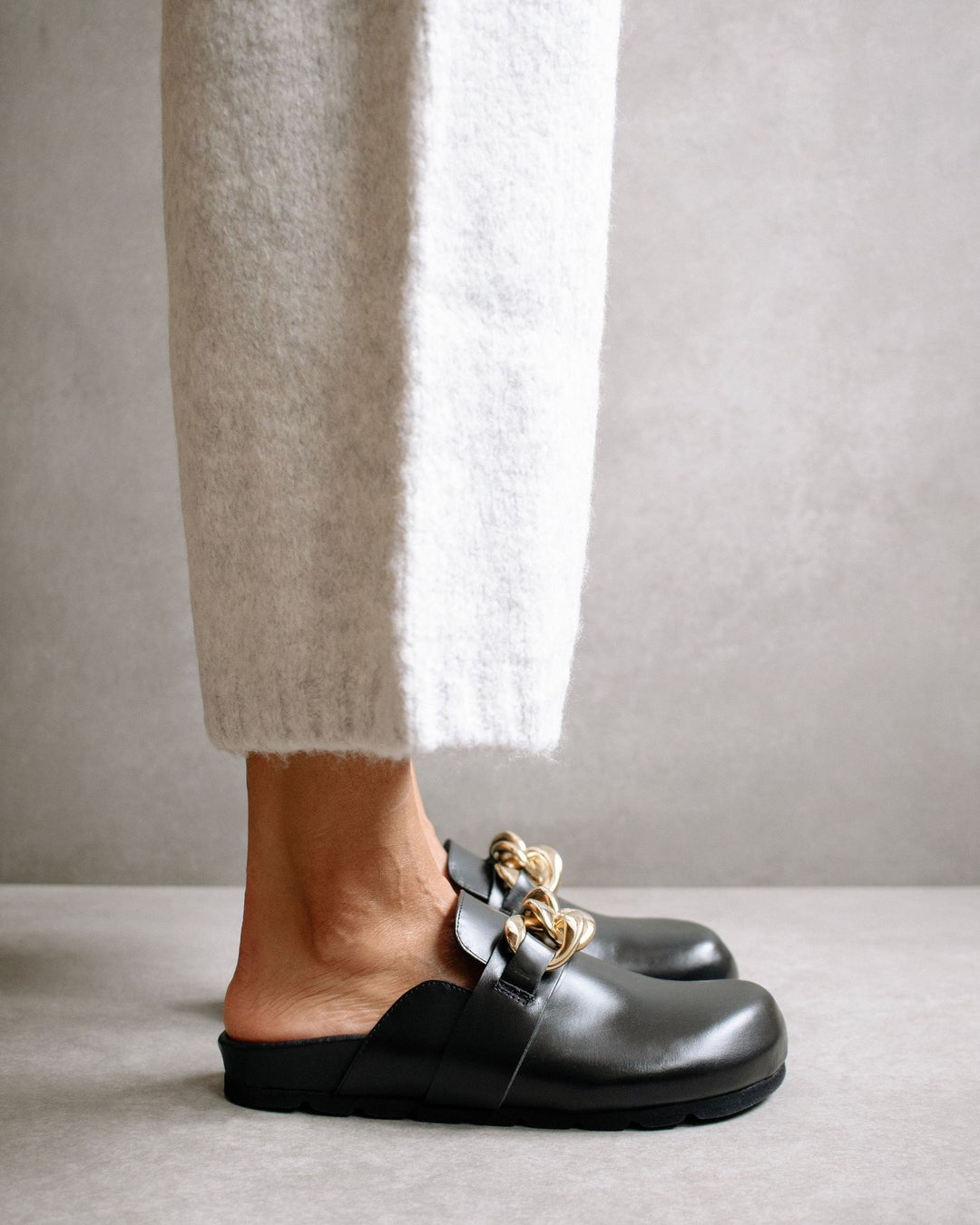 Alohas - Fireplace Chain in Black