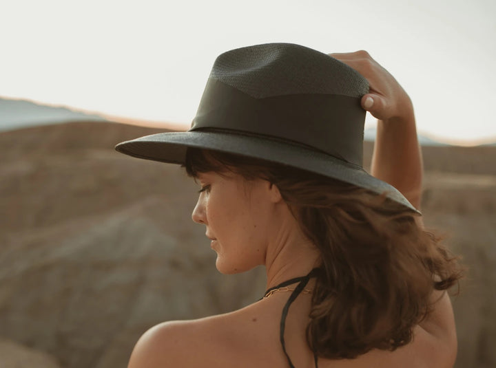 Freya - Gardenia Hat in Black/Black