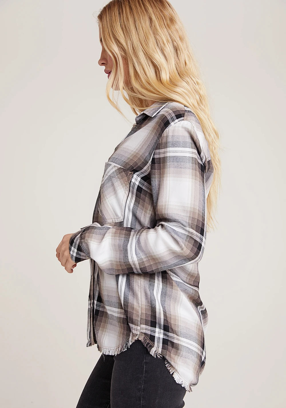 Bella Dahl - Frayed Hem Pocket Button Down Shirt in Golden