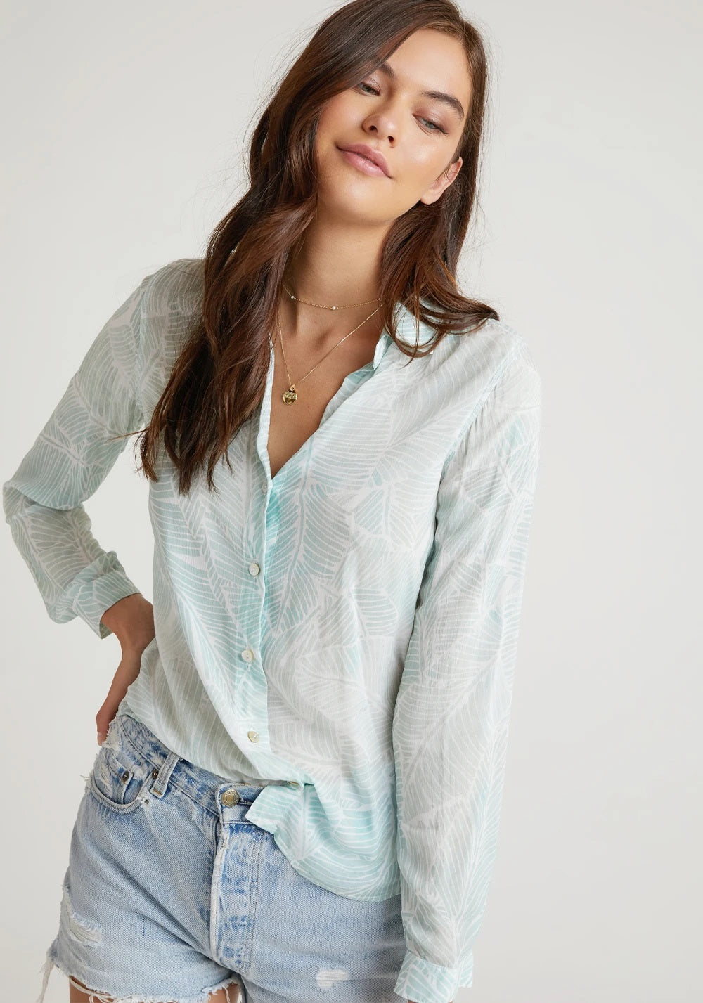 Bella Dahl - Button Down Shirt in Havana Olive Palm