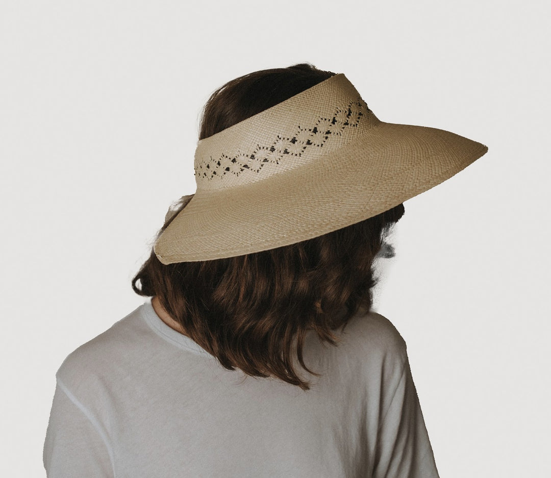 Freya - Hibiscus Visor in Natural/Black Hats