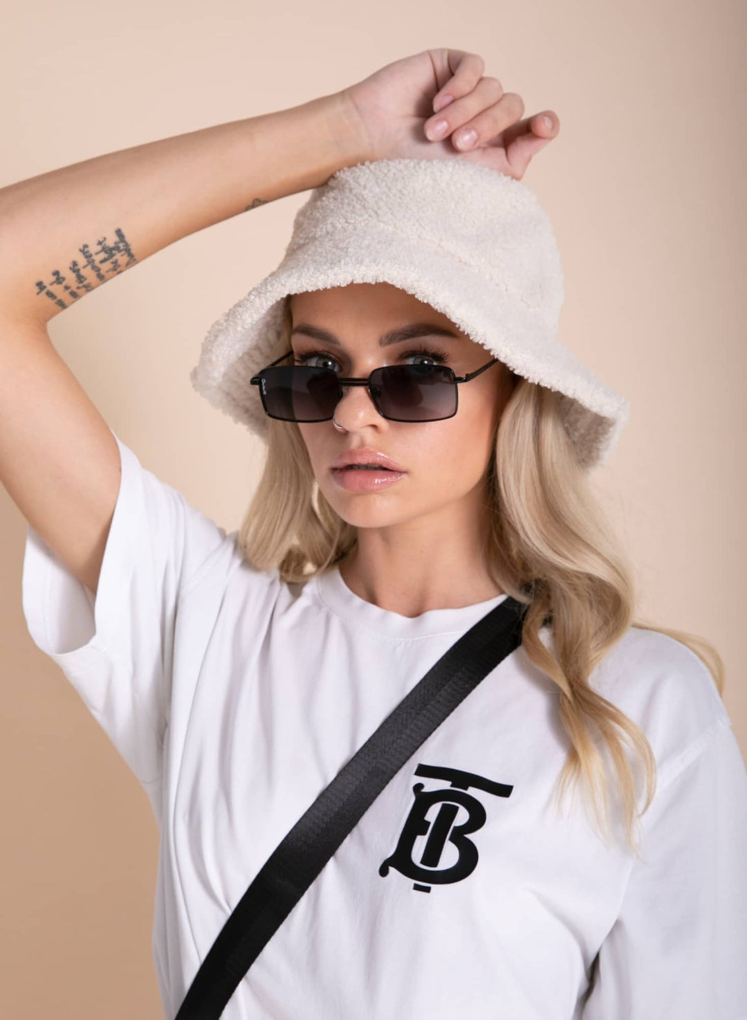 Otra Eyewear - Ila Sunglasses in Black