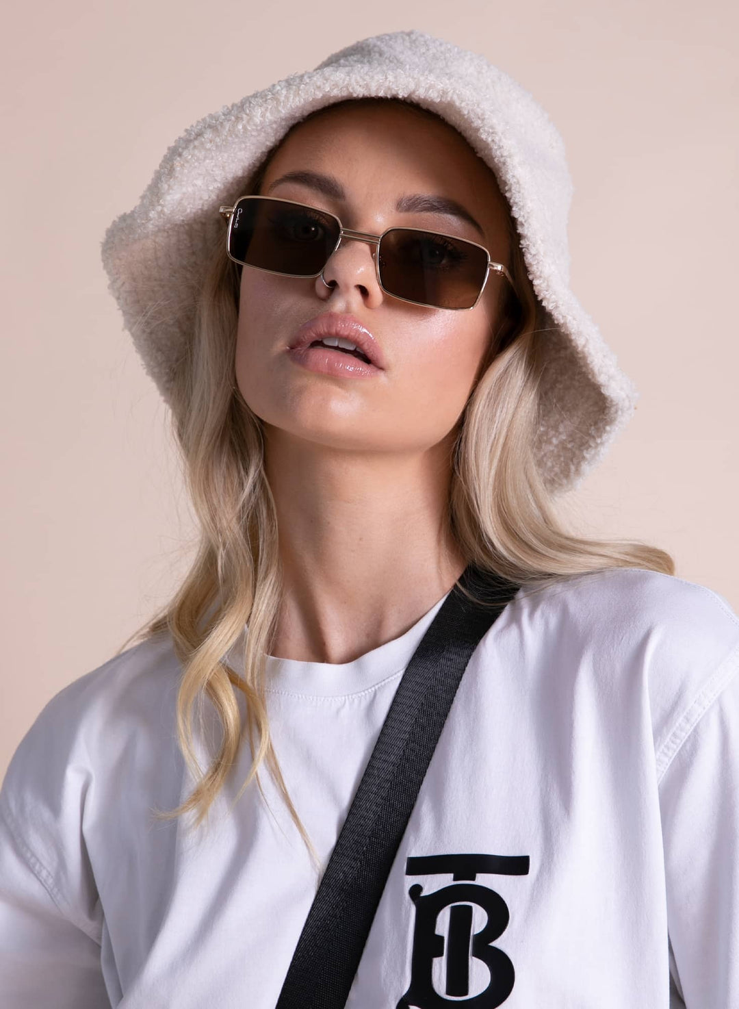 Otra Eyewear - Ila Sunglasses in Gold