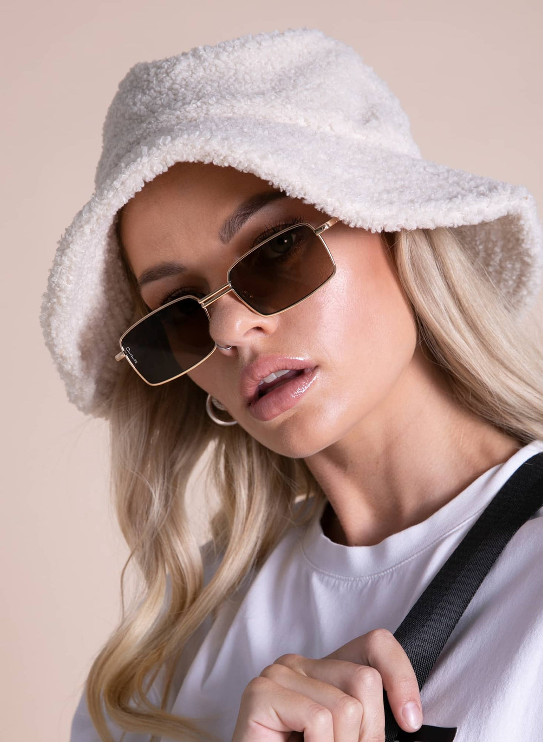 Otra Eyewear - Ila Sunglasses in Gold