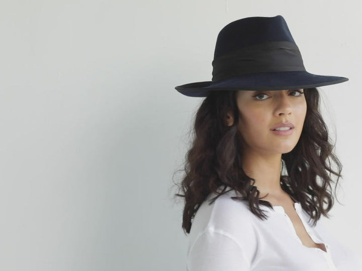 Freya - Peppercorn Hat In Navy/Navy