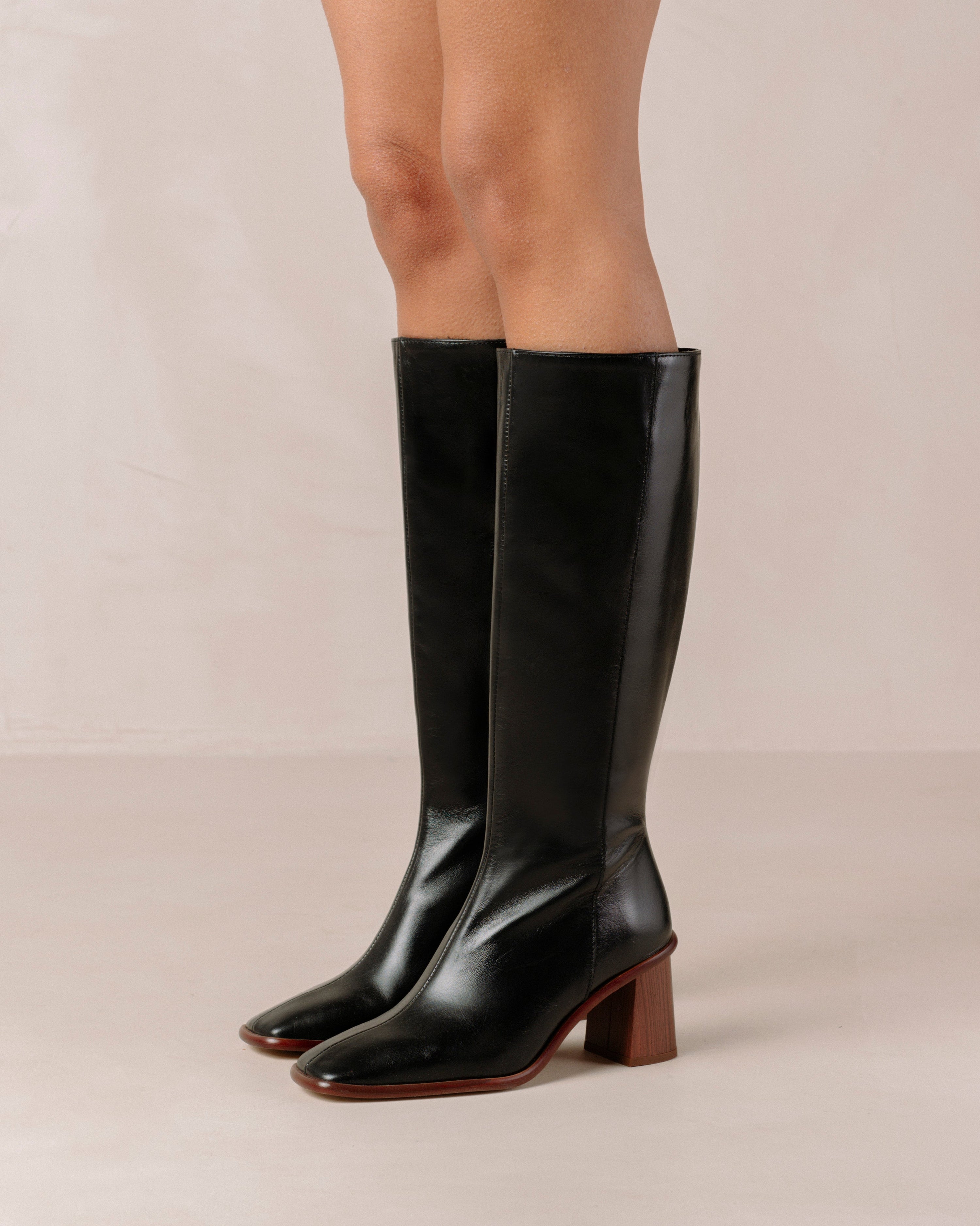 靴 alohastyle1104 Alohas - East Black Leather Knee-High Boots – Blond Genius