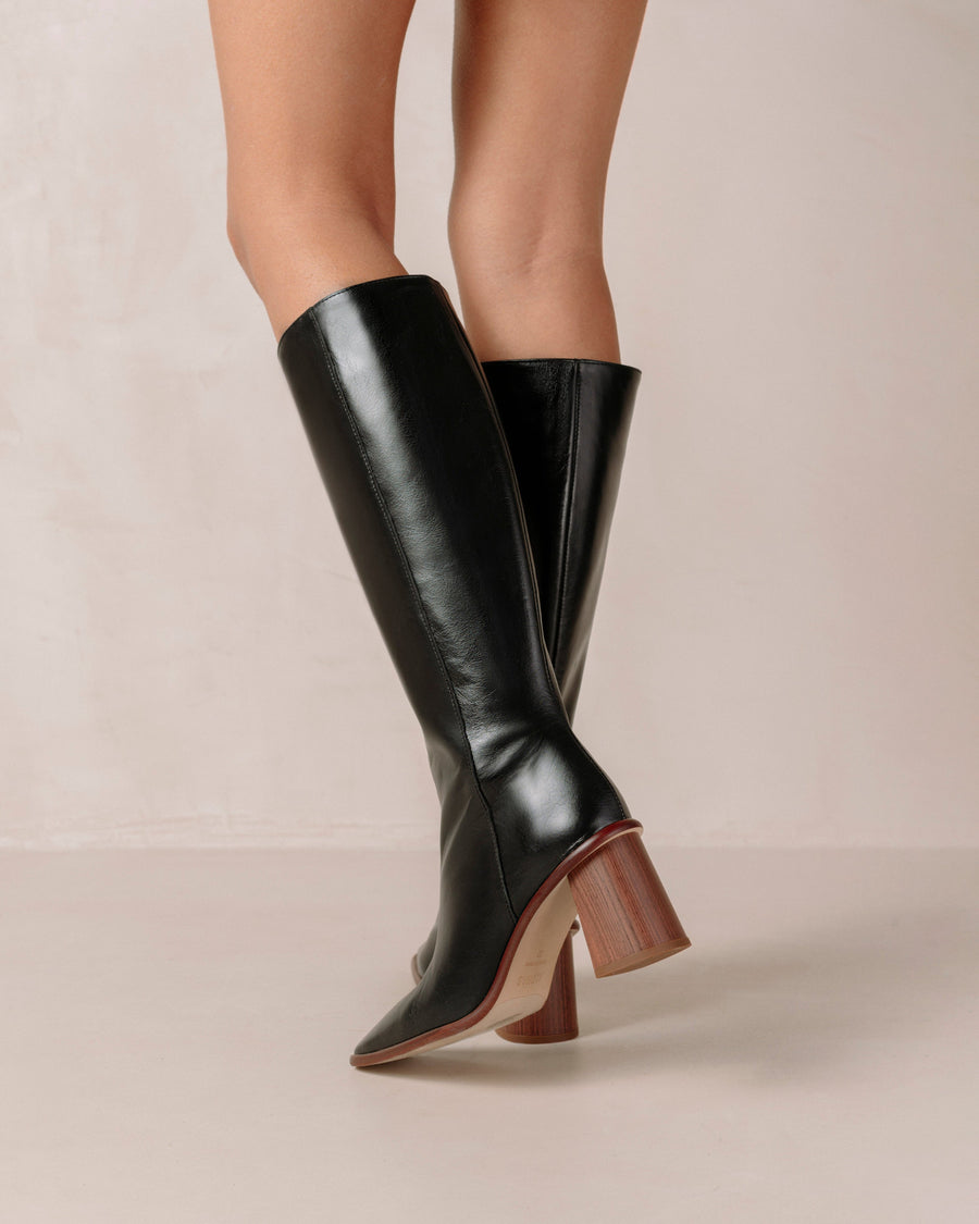 Alohas East Black Leather KneeHigh Boots Blond Genius