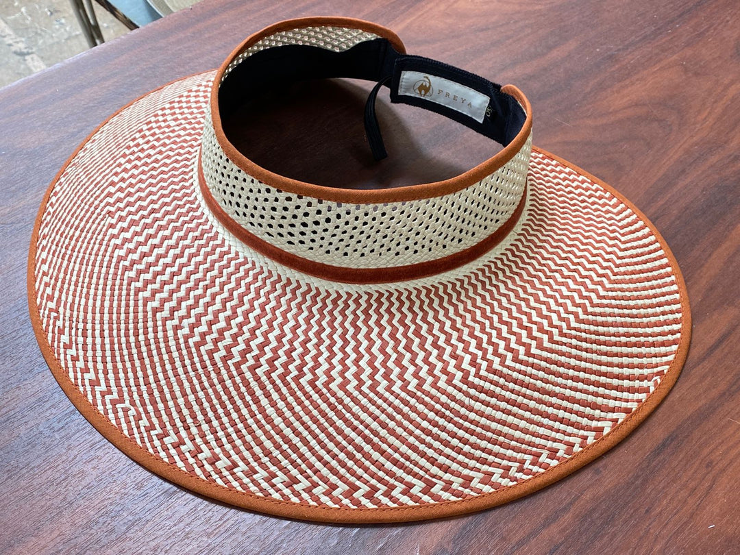 Freya - Magnolia Visor in Rust