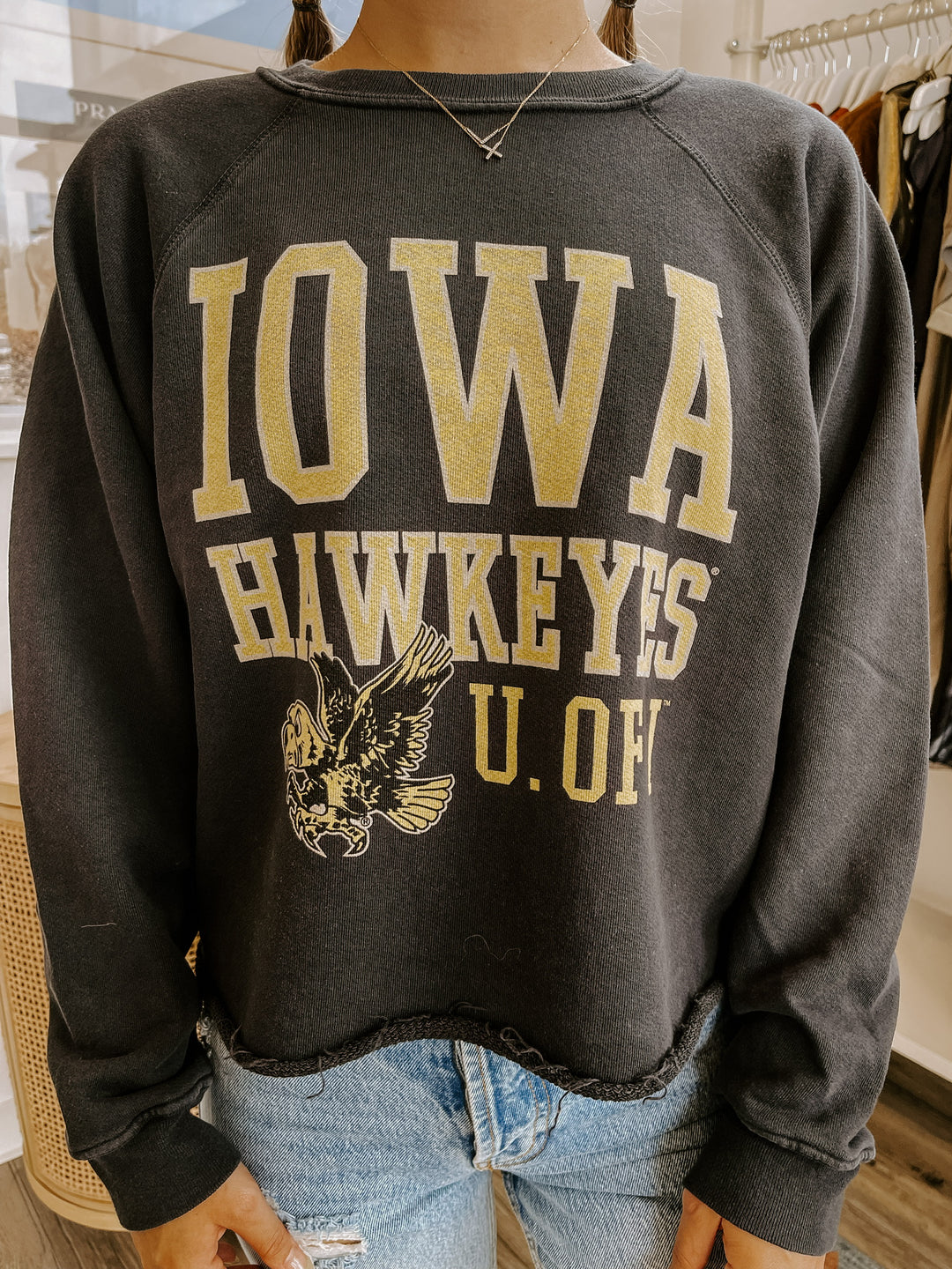 Retro Sport - University of Iowa Crop Sweatshirt in Black