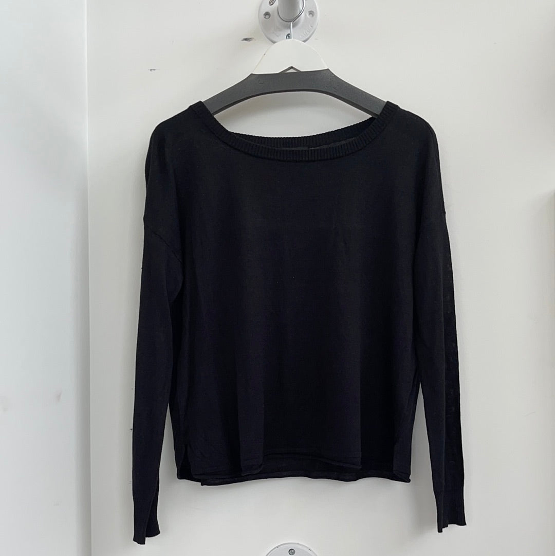 Line - Sweater in Caviar
