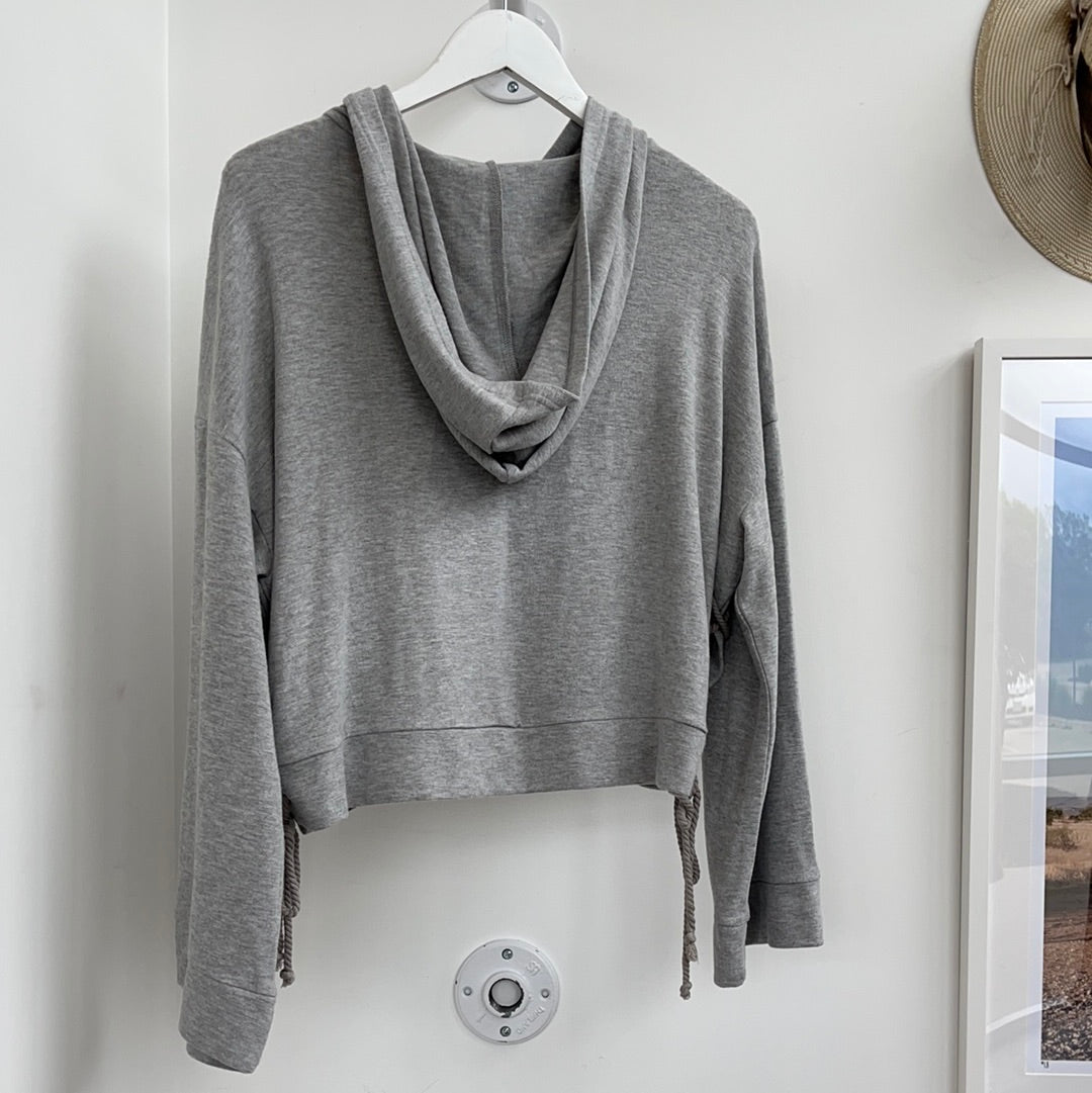 Cupcakes and Cashmere - Sweatshirt in Light Heather Grey Clothing - Sweatshirts