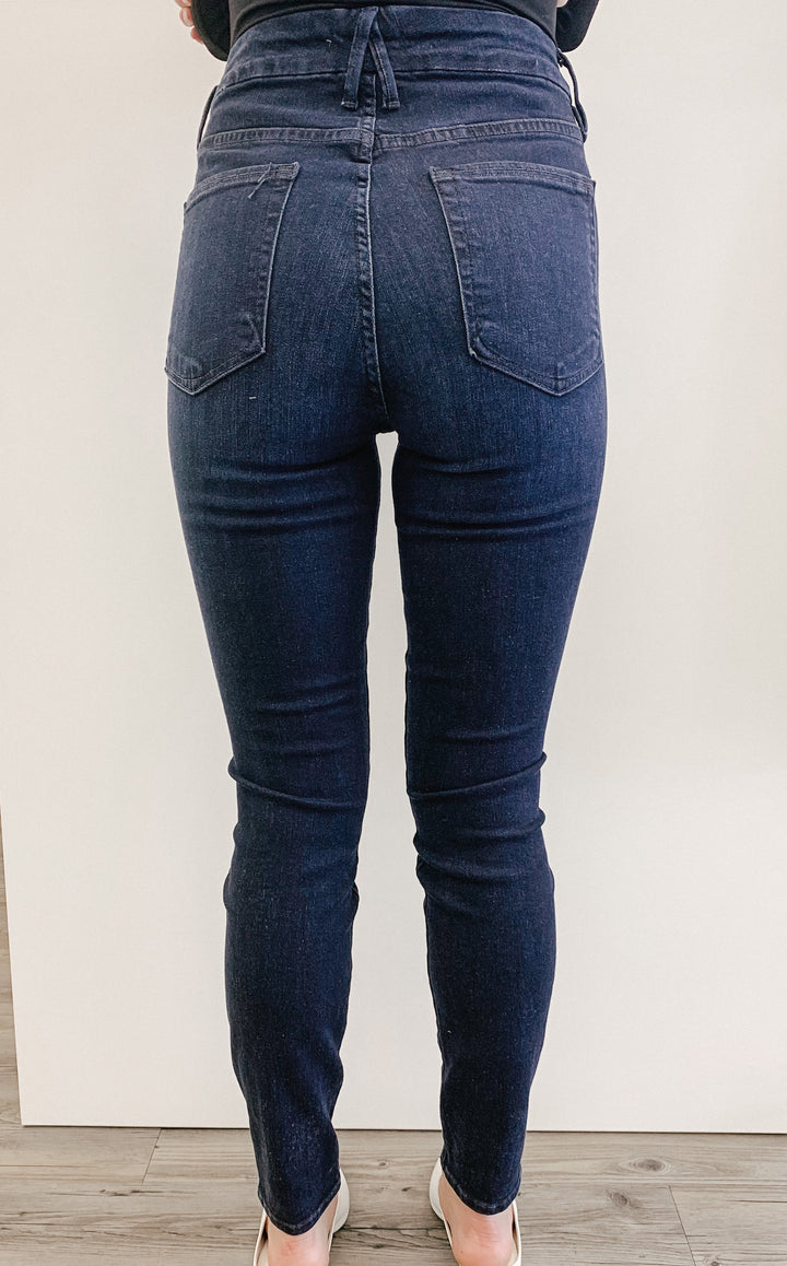 Good American Denim - Good Legs Skinny Jeans in Blue224