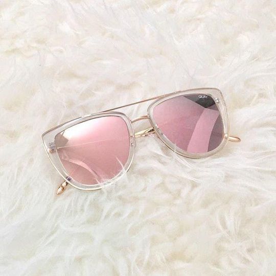 QUAY - French Kiss Clear/Rose Mirror Sunglasses – Blond Genius display picture 2