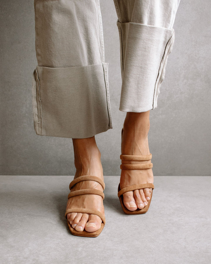 Alohas - Indiana in Brown