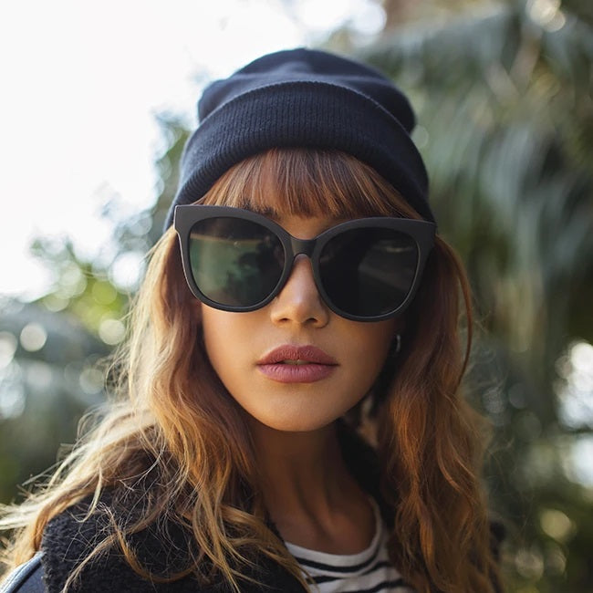 Quay Sunglasses - It's My Way in Black/Smoke Lens