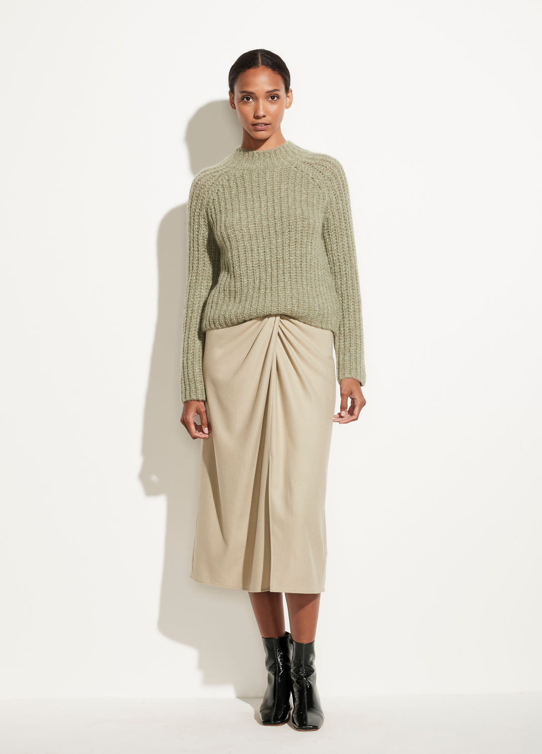 Vince - Marled Raglan Pullover in Jadeite