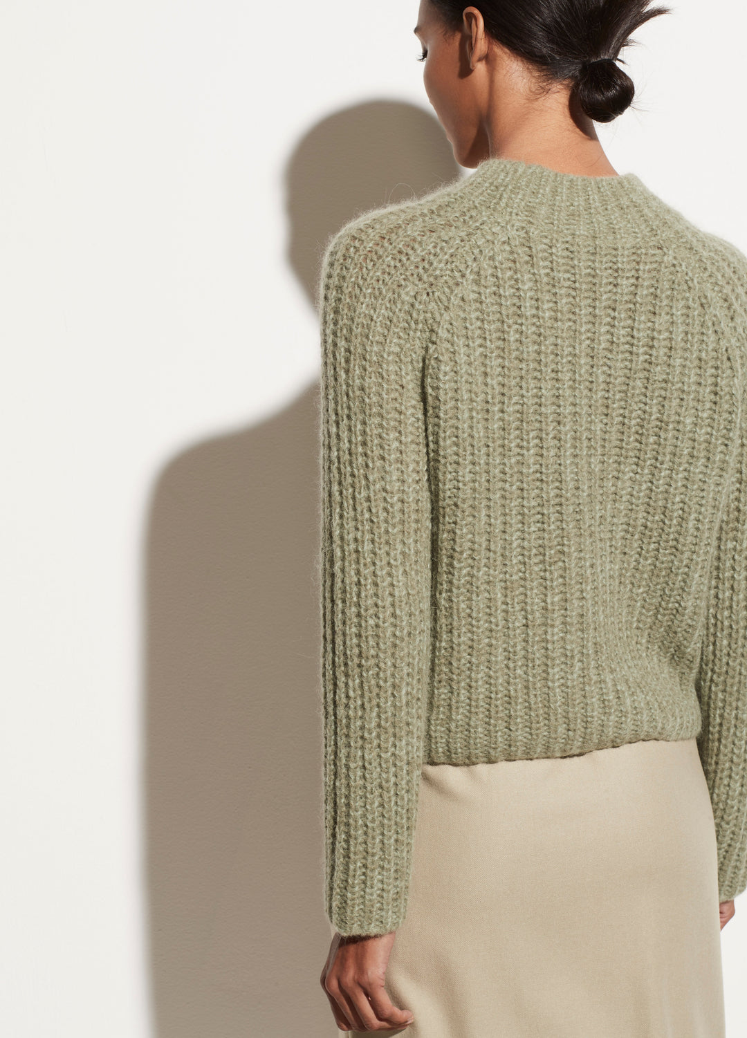Vince - Marled Raglan Pullover in Jadeite