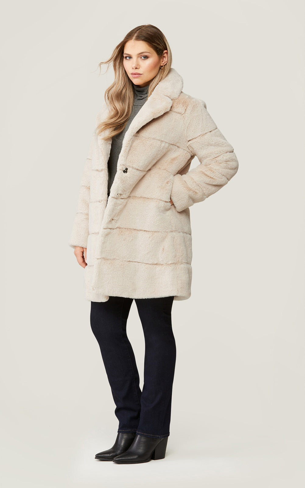 Soia & Kyo - Joan Faux Fur Coat in Sandstone