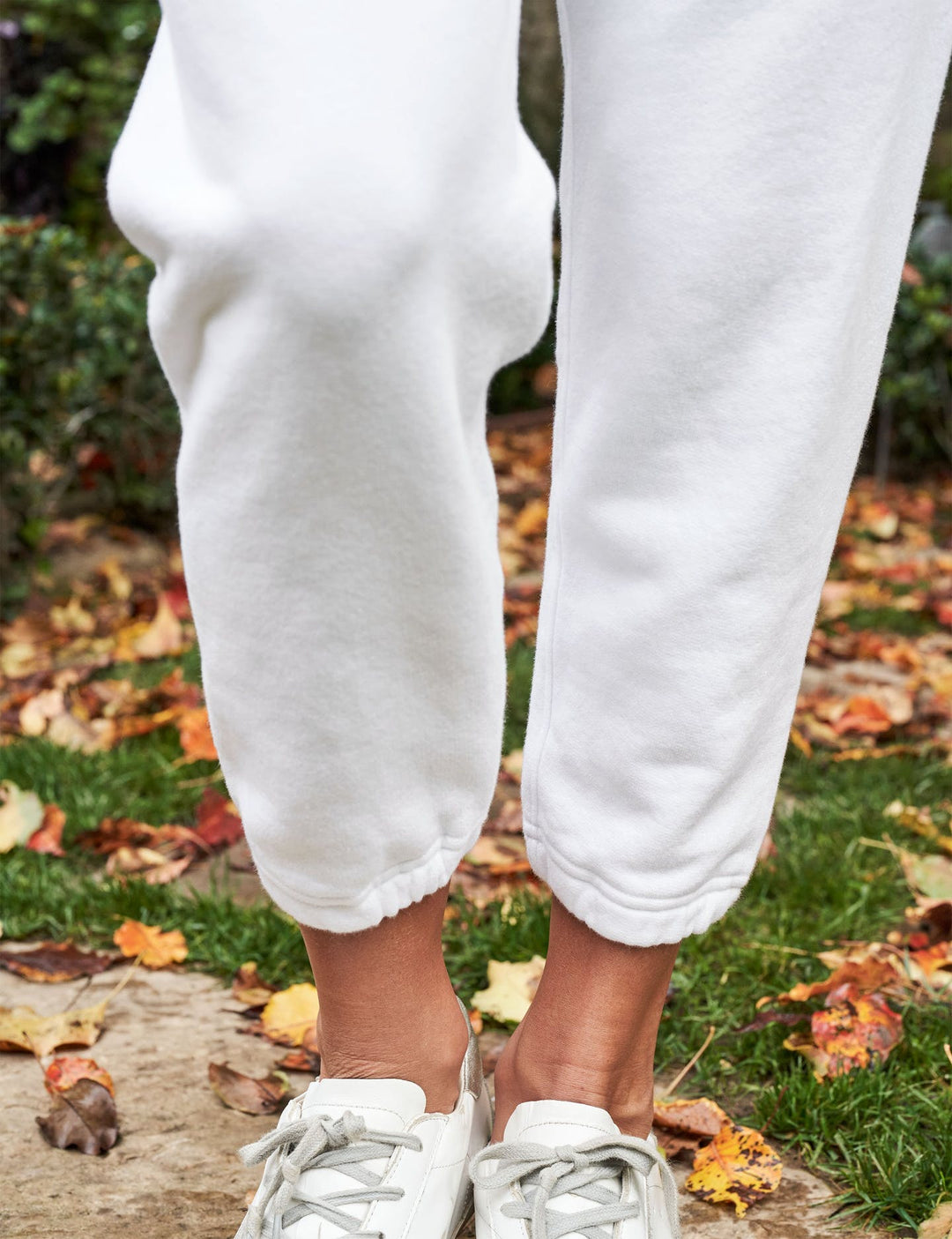 Frank & Eileen - Patch Pocket Jogger in White