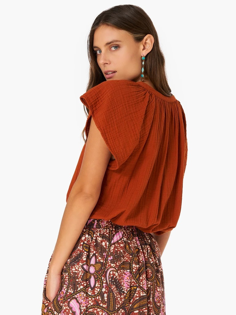 Xirena - Kimber Top in Earth Tone