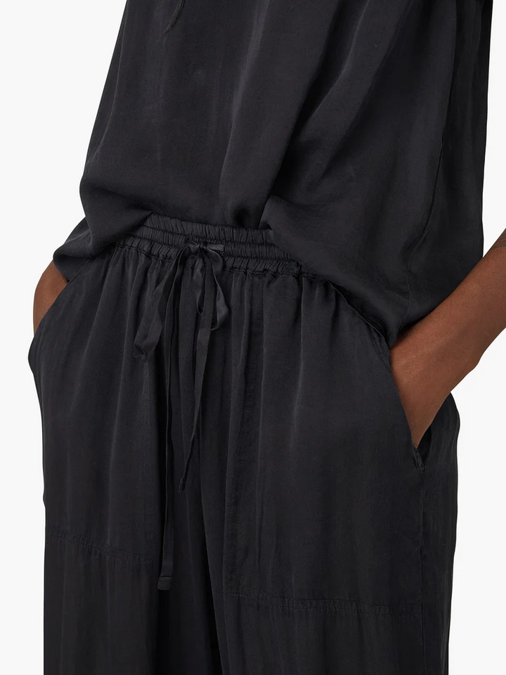 Xirena - Luca Pant in Black