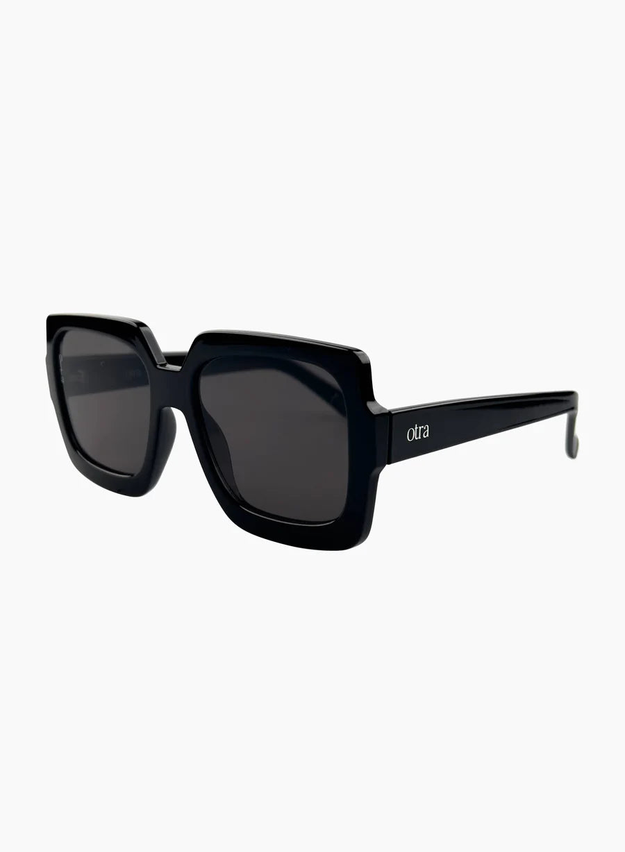 Otra Eyewear - Luna in Black Smoke