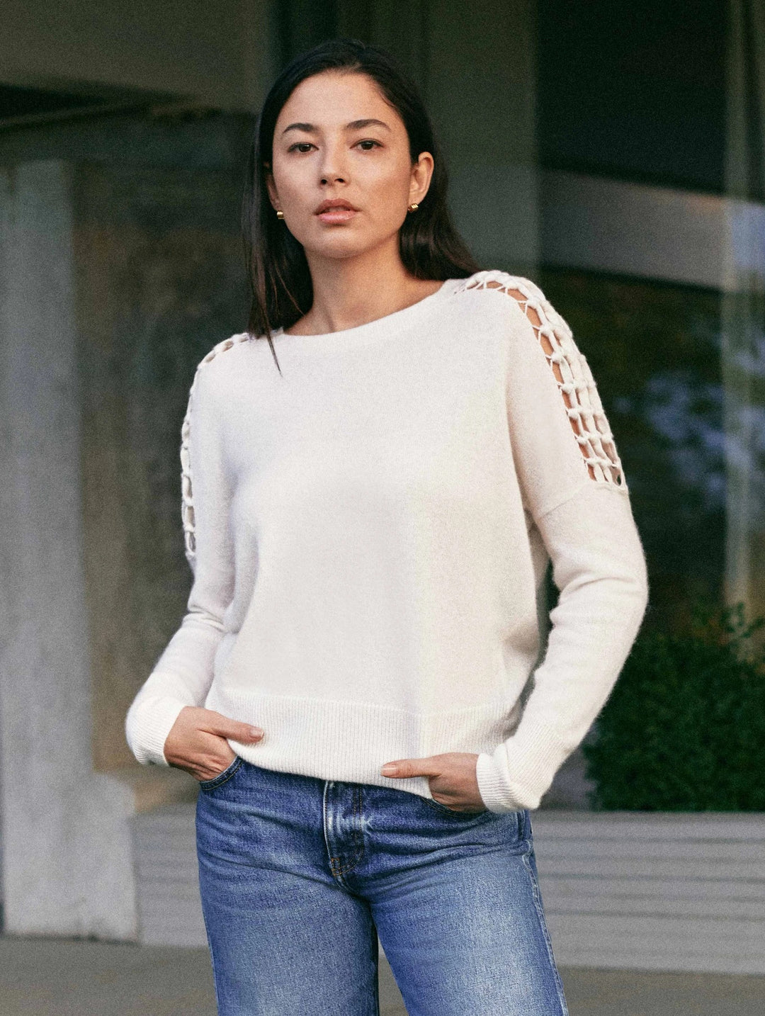 White + Warren - Macrame Sleeve Crewneck Sweater in Pearl White